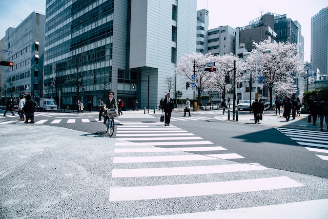 汕头为何勤工俭学对在日本的留学生的职业生涯至关重要？